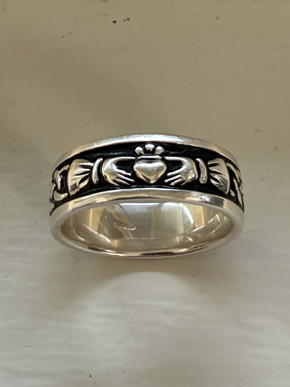 Silver Claddagh Ring